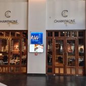 Champagne & More Lounge, Radisson Blu Hotel - Restocracy